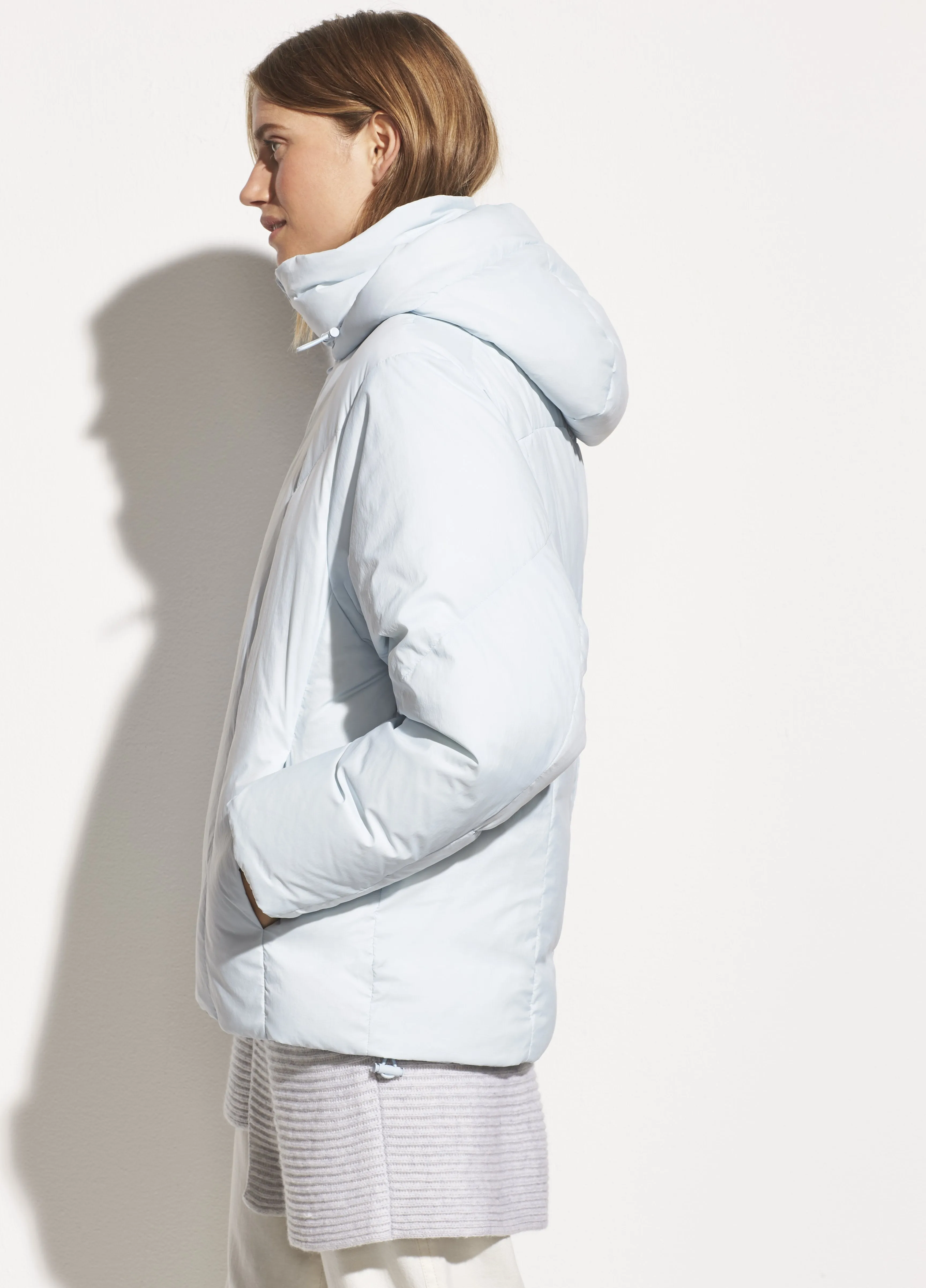 Hooded Puffer Jacket in Pale Glacier