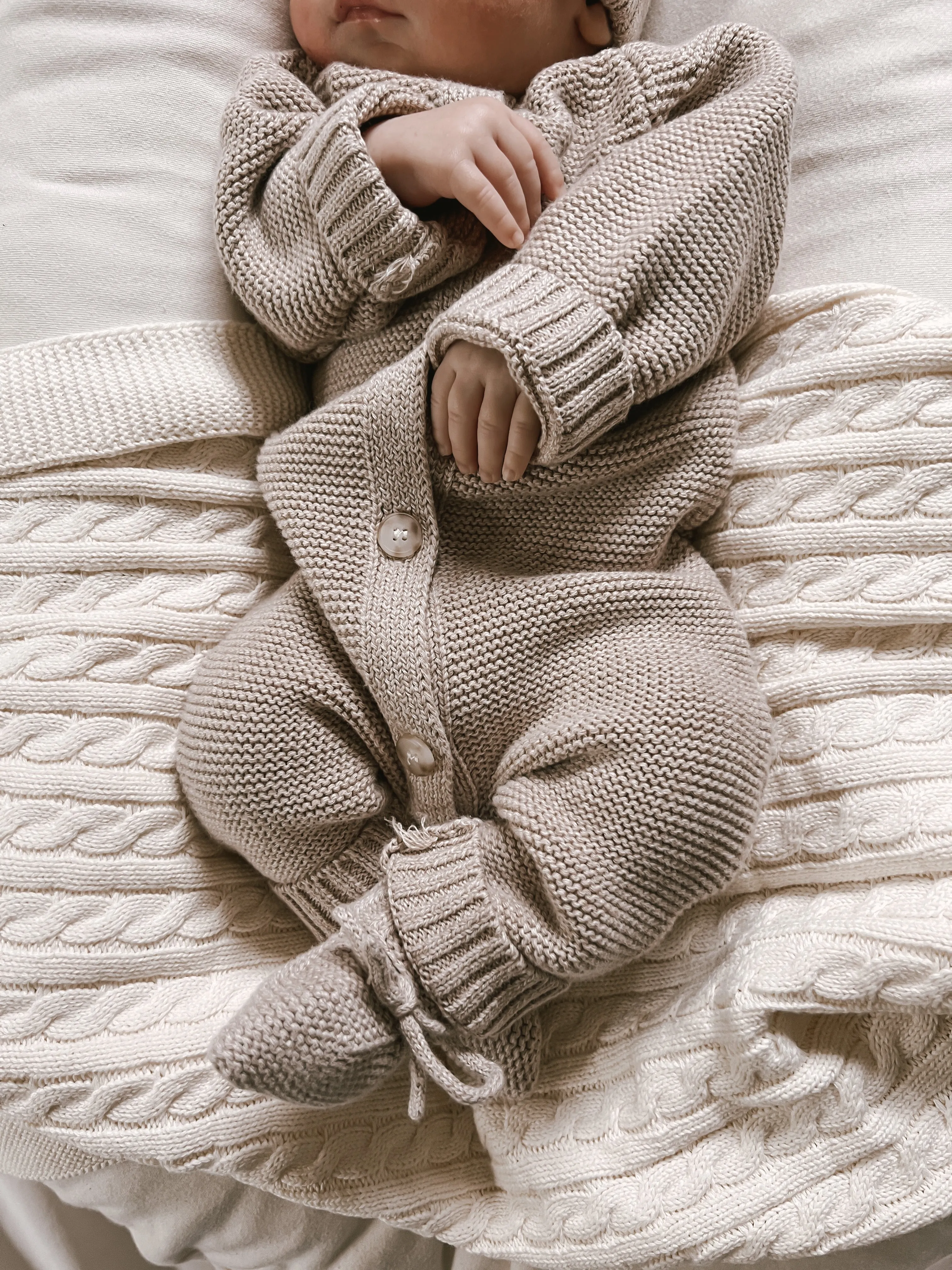 Luna   Luca Cable Knit Baby Blanket - White