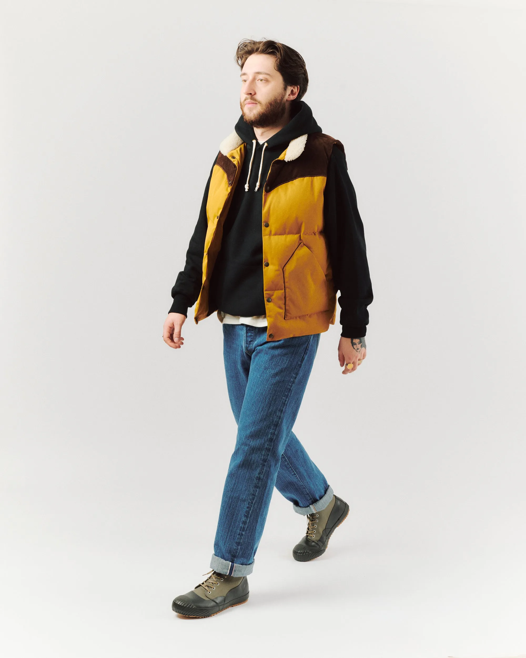 Shangri-La Heritage 'Bivacco' Western Down Vest - Yellow